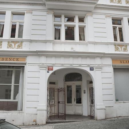 Skolska Winter Terrace Apartment プラハ エクステリア 写真