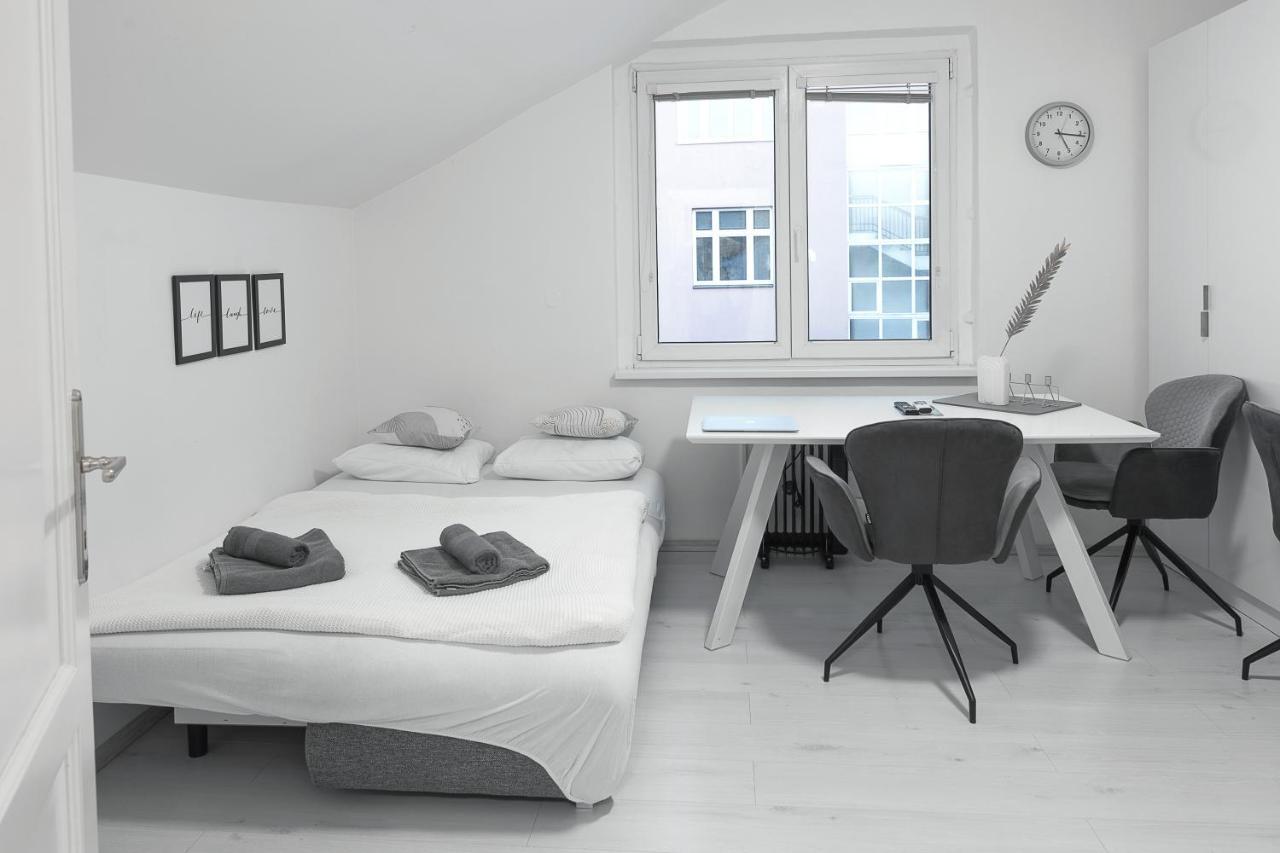 Skolska Winter Terrace Apartment プラハ エクステリア 写真