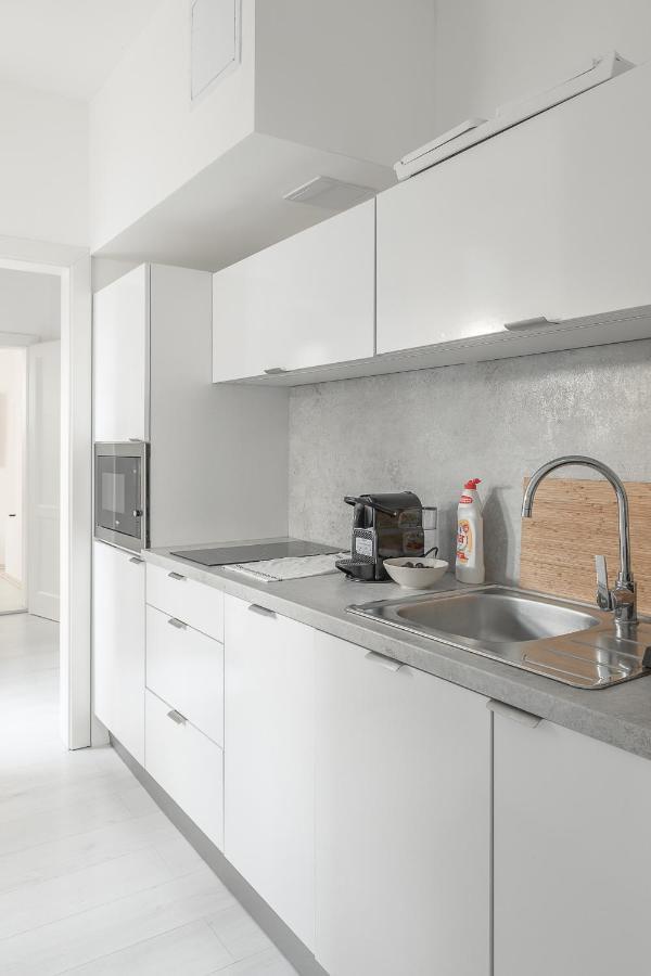 Skolska Winter Terrace Apartment プラハ エクステリア 写真