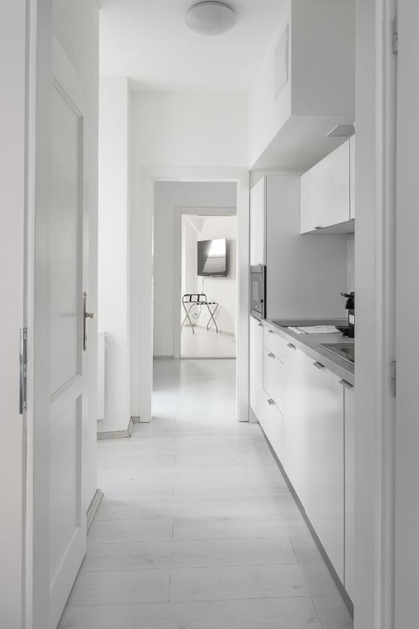 Skolska Winter Terrace Apartment プラハ エクステリア 写真