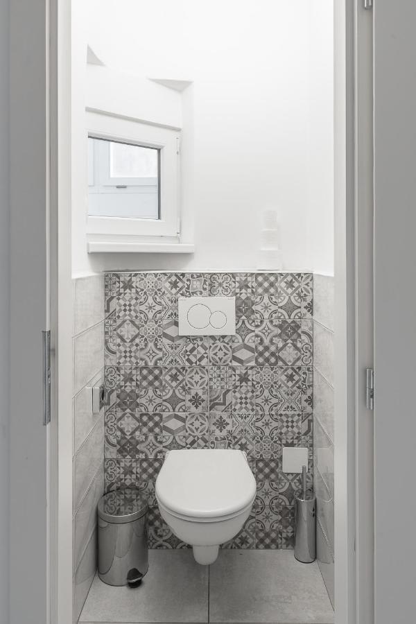 Skolska Winter Terrace Apartment プラハ エクステリア 写真